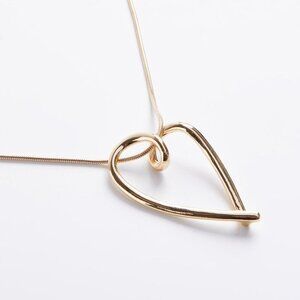 NWT Torrid Gold Heart Pendant Necklace 32" Long + 3" Extender Plus Size 41550038